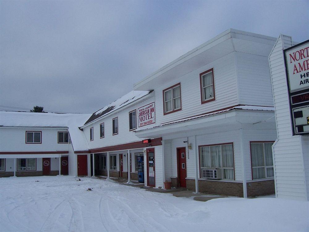North Country American Inn Kalkaska Bagian luar foto