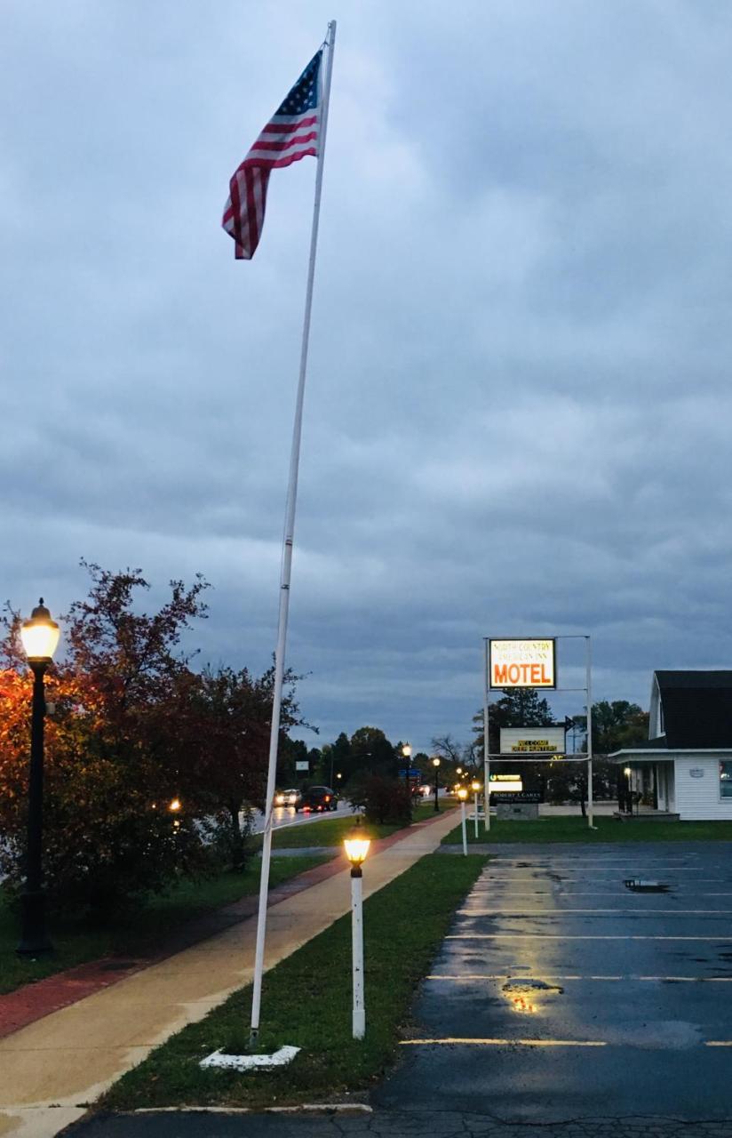 North Country American Inn Kalkaska Bagian luar foto